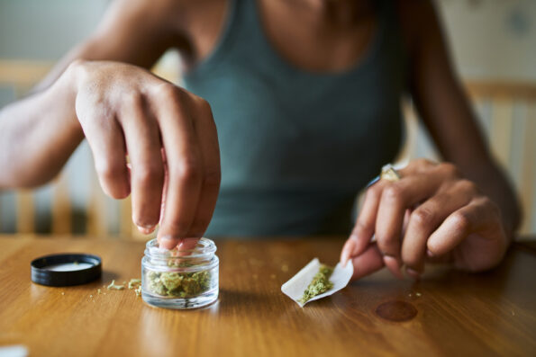 How THC and CBD Can Help You Rest Better Naturally